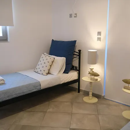 Antel * Naousa (Paros)